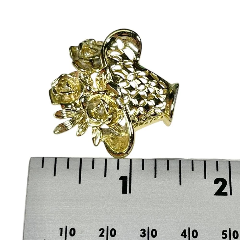 Gold Tone Flower Basket Brooch Rose Lattice Cottagecore Victorian Romantic
